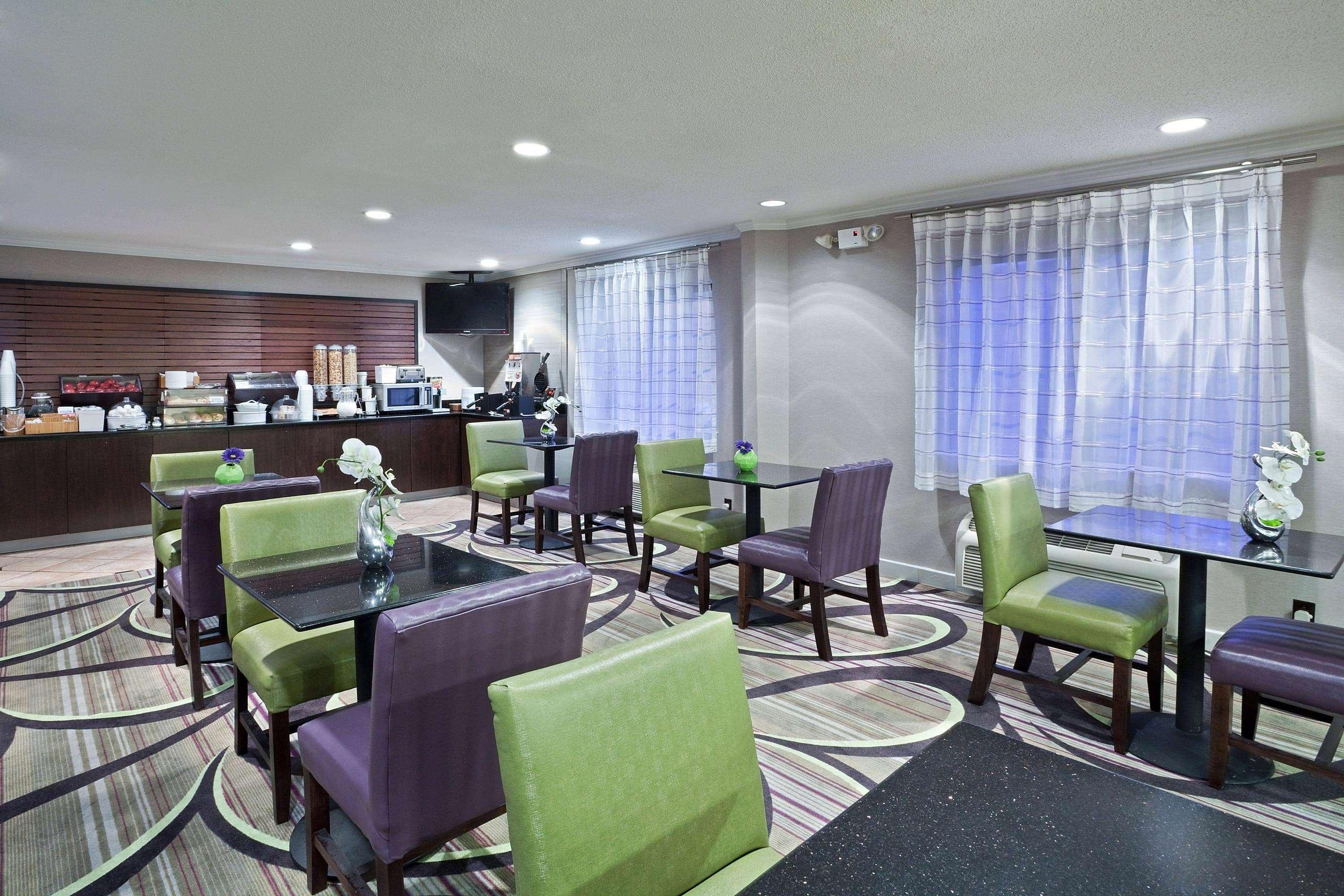 Hotel La Quinta By Wyndham Cleveland Macedonia Exterior foto